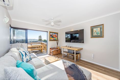 Photo of property in 34b Shakespear Road, Army Bay, Whangaparaoa, 0930