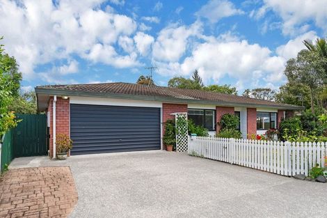 Photo of property in 8/39 Swanson Road, Henderson, Auckland, 0610