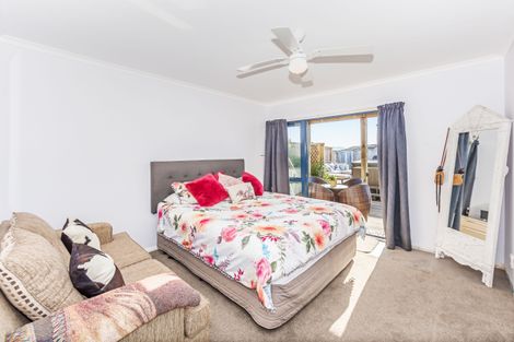 Photo of property in 34b Shakespear Road, Army Bay, Whangaparaoa, 0930