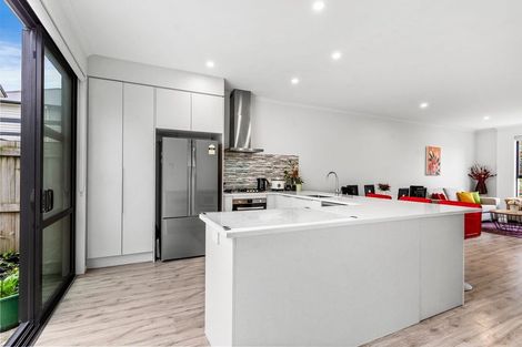 Photo of property in 20 Rere Close, Takanini, 2112