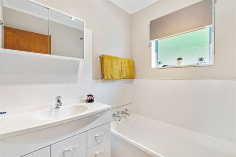 Photo of property in 7 Kerr Grove, Johnsonville, Wellington, 6037