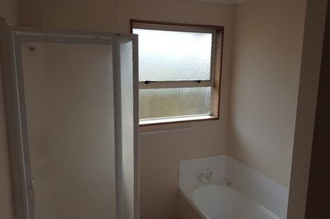 Photo of property in 6 Manse Street, Edendale, 9825