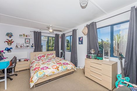 Photo of property in 34b Shakespear Road, Army Bay, Whangaparaoa, 0930