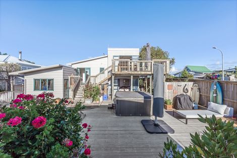 Photo of property in 34b Shakespear Road, Army Bay, Whangaparaoa, 0930