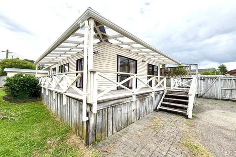 Photo of property in 47 Sturges Road, Henderson, Auckland, 0612