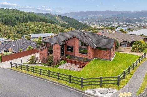 Photo of property in 115 Kirton Drive, Riverstone Terraces, Upper Hutt, 5018