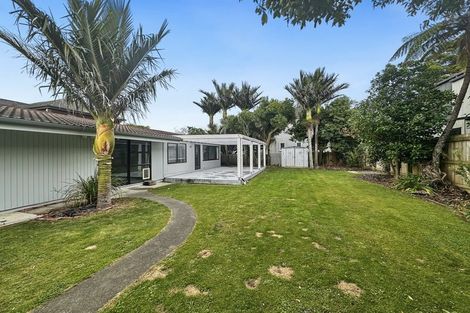 Photo of property in 25a Ludlam Crescent, Woburn, Lower Hutt, 5010