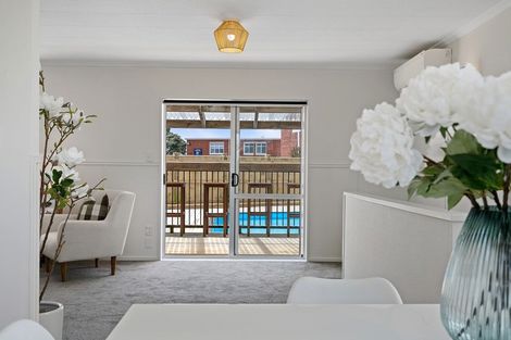 Photo of property in 219a Tukapa Street, Westown, New Plymouth, 4310