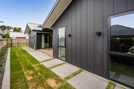 Photo of property in 65 Bayly Road, Blagdon, New Plymouth, 4310