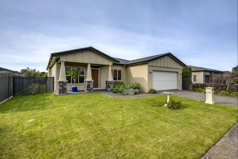 Photo of property in Heynes Place, 11 Heynes Place, Clive, 4102