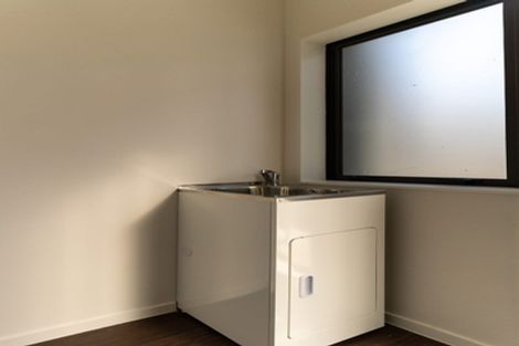 Photo of property in 5 Rangimarie Close, Opaheke, Papakura, 2113