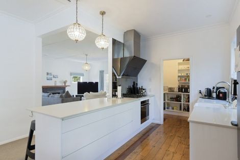 Photo of property in 47 Gaine Street, New Plymouth, 4310