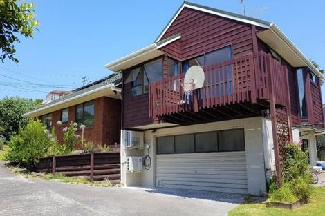 Photo of property in 870a Beach Road, Waiake, Auckland, 0630