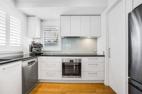 Photo of property in 28b Bluefin Way, West Harbour, Auckland, 0618