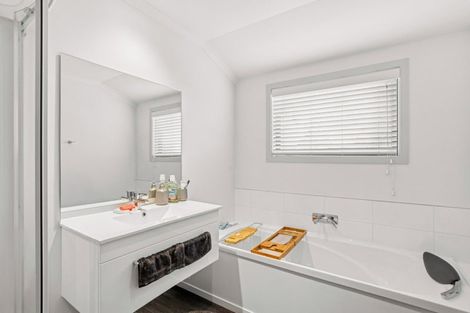 Photo of property in 8a Naylor Street, Clyde, 9330