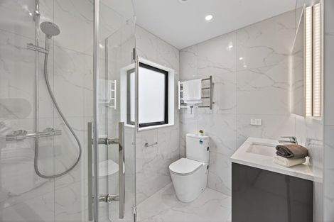 Photo of property in 2 Ballyalton Crescent, Flat Bush, 2019