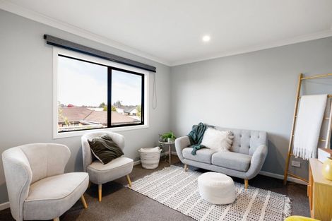 Photo of property in 8 Shalimar Place, Huntington, Hamilton, 3210