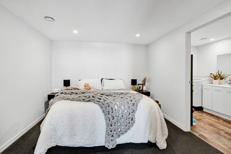 Photo of property in 138 Molesworth Street, New Plymouth, 4312