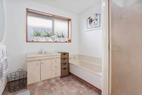 Photo of property in 267a Lake Terrace Road, Shirley, Christchurch, 8061