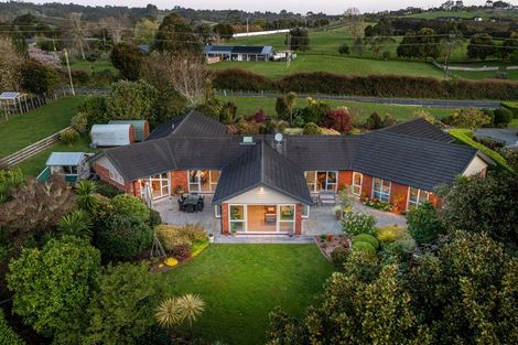 Photo of property in 361 Waitoki Road, Waitoki, Kaukapakapa, 0871