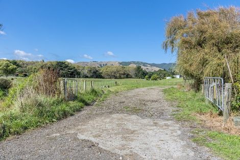 Photo of property in 97 Te Horo Beach Road, Te Horo, Otaki, 5581