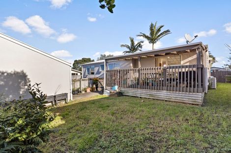 Photo of property in 25 Denarius Lane, Glendene, Auckland, 0602