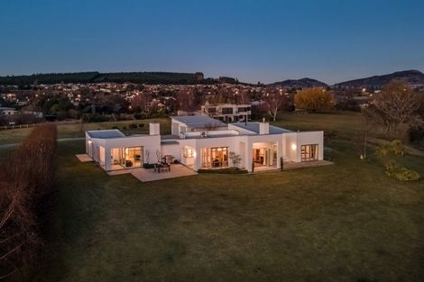 Photo of property in 27 Waimana Place, Wanaka, 9305