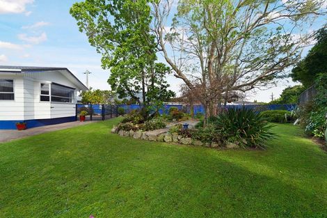 Photo of property in 127a Swanson Road, Henderson, Auckland, 0610