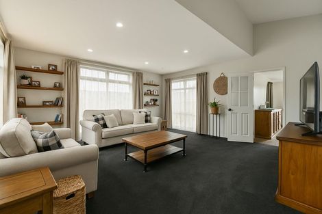 Photo of property in 53 Forest Drive, Parklands, Christchurch, 8083