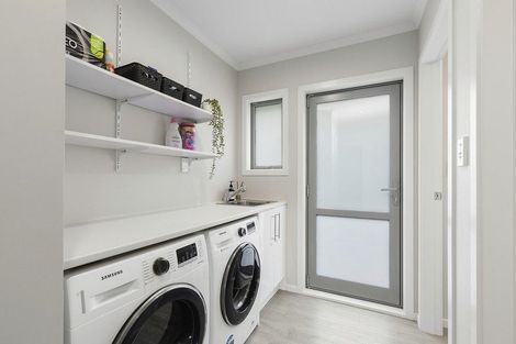 Photo of property in 17a Gloucester Street, Cannons Creek, Porirua, 5024