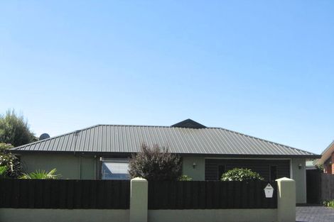Photo of property in 1/6a Chipping Lane, Redwood, Christchurch, 8051