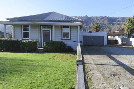 Photo of property in 51 Dick Street, Reefton, 7830