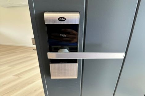 Photo of property in 60 Tiri Tiri Road, Birkdale, Auckland, 0626