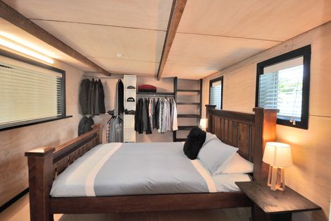 Photo of property in 19 Cumberland Street, Leigh, 0985