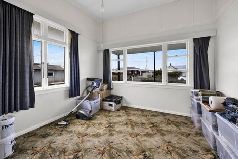 Photo of property in 6 Lincoln Street, Patea, 4520
