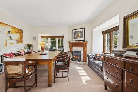 Photo of property in 27 Lower North Terrace, Kelburn, Wellington, 6012