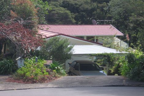 Photo of property in 28 Bryers Place, Bayview, Auckland, 0629