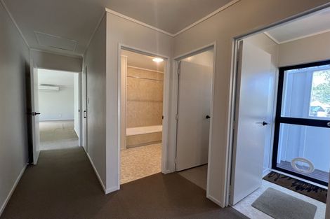 Photo of property in 16 Shearwater Street, One Tree Point, 0118