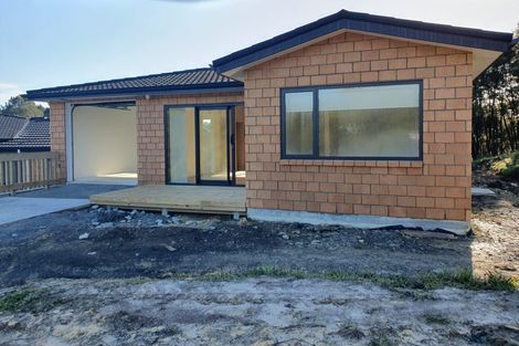 Photo of property in 26 Mudgeways Road, Massey, Auckland, 0614