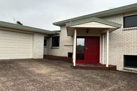 Photo of property in 13 Elsfield Place, Torbay, Auckland, 0630