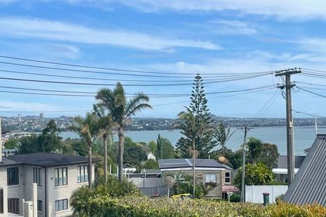 Photo of property in 5 Mariposa Crescent, Birkenhead, Auckland, 0626