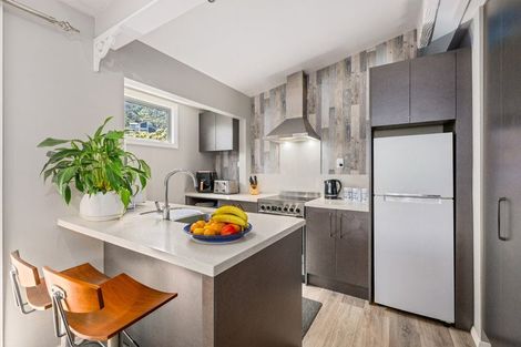 Photo of property in 2b Seaview Crescent, Picton, 7220