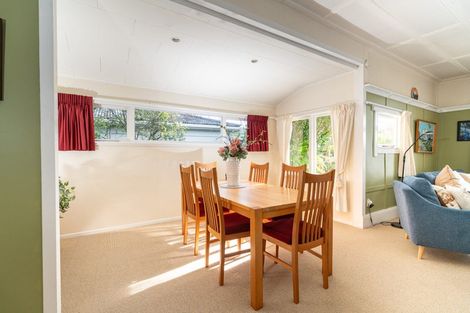 Photo of property in 72 Wellington Road, Paekakariki, 5034