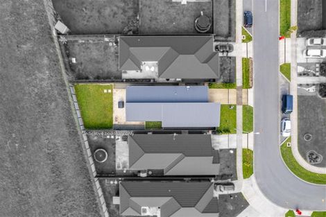 Photo of property in 4 Te Kaeaea Crescent, Wallaceville, Upper Hutt, 5018