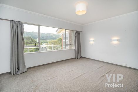 Photo of property in 22 Tremewan Street, Tawa, Wellington, 5028