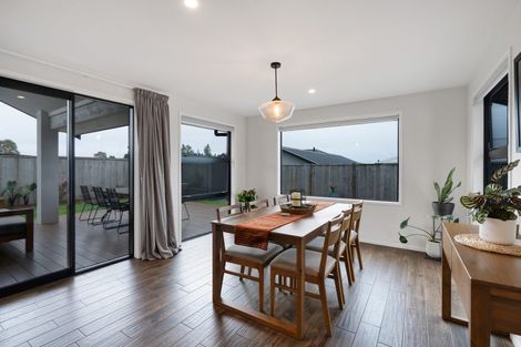 Photo of property in 7 Hodge Park Lane, Inglewood, 4330