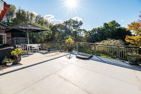 Photo of property in 195 Golf Road, Titirangi, Auckland, 0604