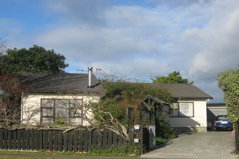 Photo of property in 10 Clement Place, Greenmeadows, Napier, 4112