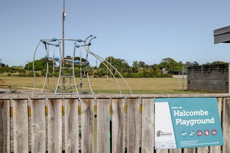 Photo of property in 11 Mount Biggs Road, Halcombe, 4779