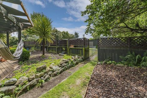 Photo of property in 13 Cliff Street, Coalgate, 7673